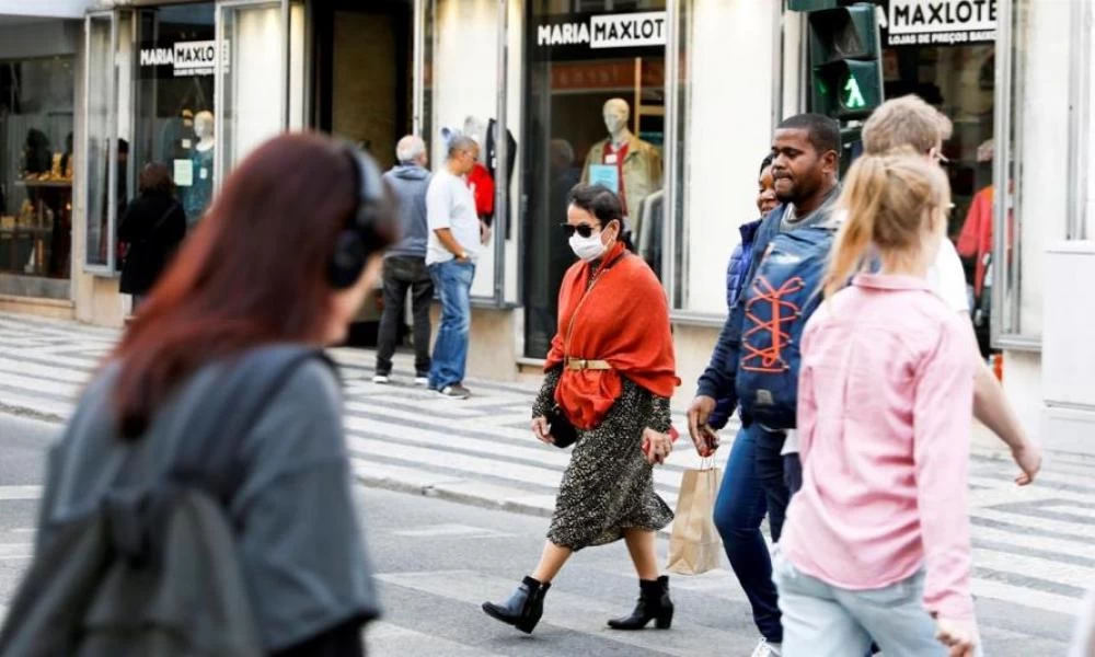 Πορτογαλία: Σηκώνει… ρολά από Δευτέρα με πολλούς "αστερίσκους"